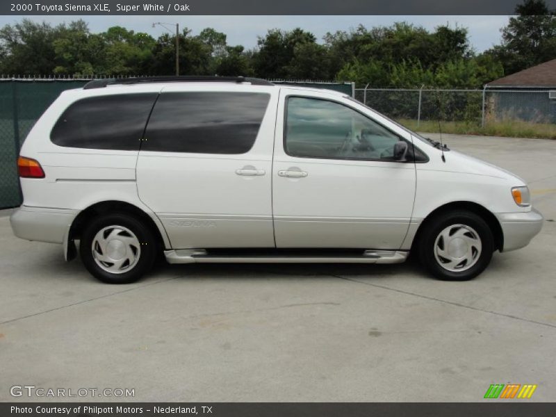 Super White / Oak 2000 Toyota Sienna XLE