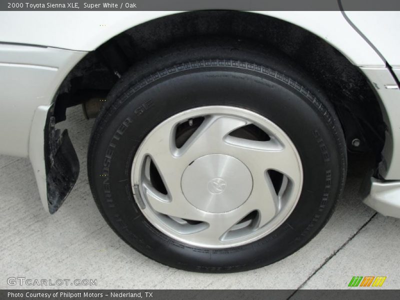 Super White / Oak 2000 Toyota Sienna XLE