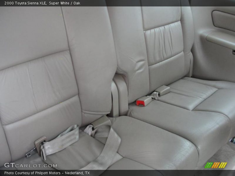 Super White / Oak 2000 Toyota Sienna XLE