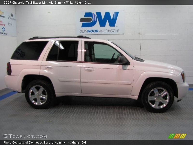 Summit White / Light Gray 2007 Chevrolet TrailBlazer LT 4x4