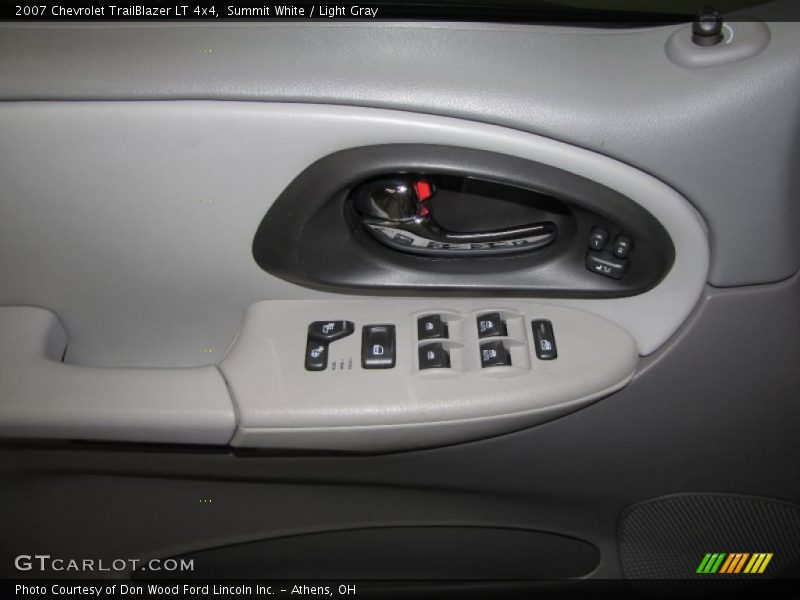 Summit White / Light Gray 2007 Chevrolet TrailBlazer LT 4x4