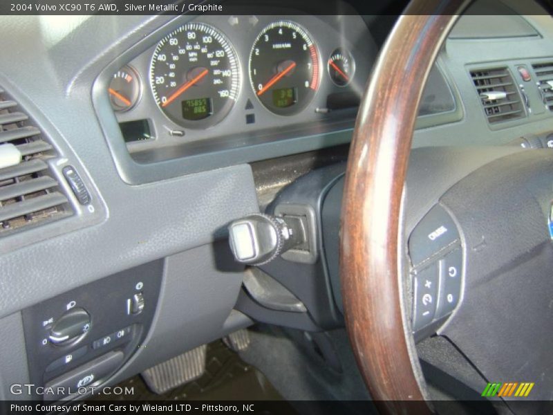 Silver Metallic / Graphite 2004 Volvo XC90 T6 AWD