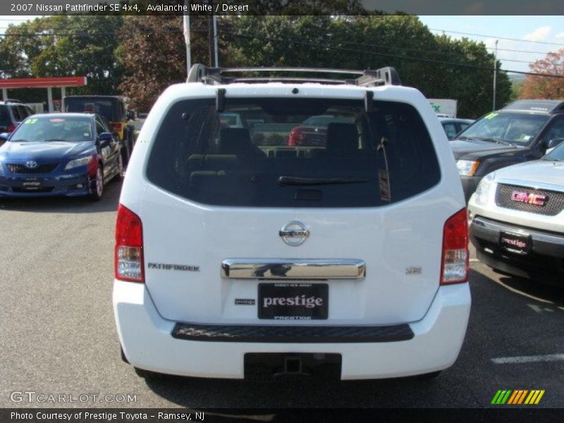 Avalanche White / Desert 2007 Nissan Pathfinder SE 4x4
