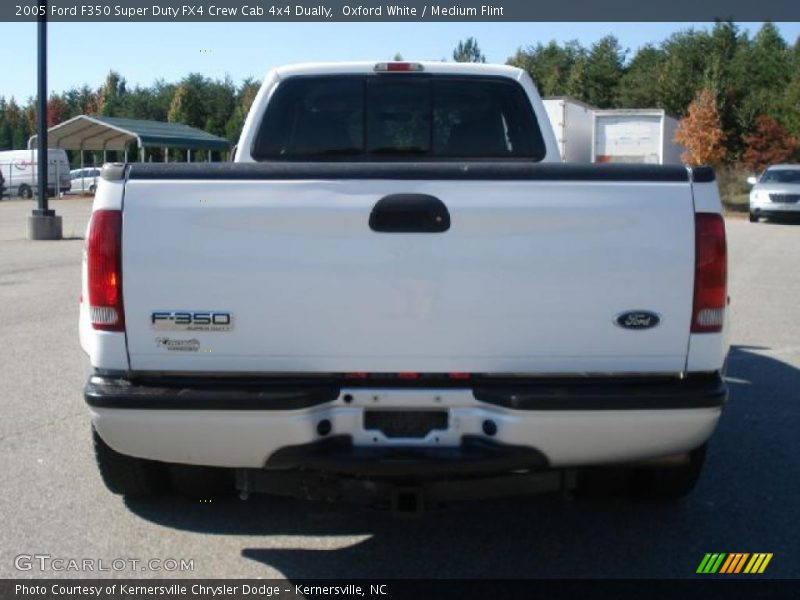 Oxford White / Medium Flint 2005 Ford F350 Super Duty FX4 Crew Cab 4x4 Dually