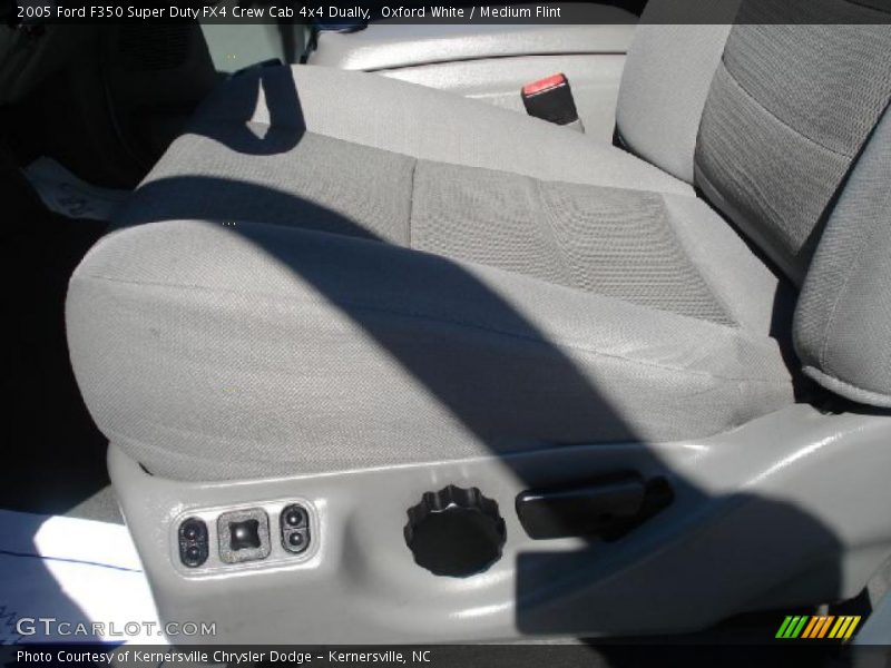 Oxford White / Medium Flint 2005 Ford F350 Super Duty FX4 Crew Cab 4x4 Dually