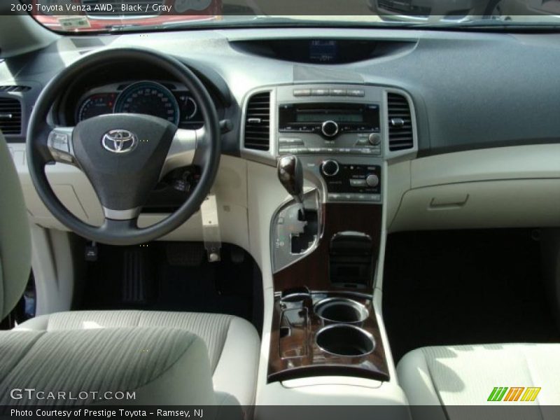 Black / Gray 2009 Toyota Venza AWD