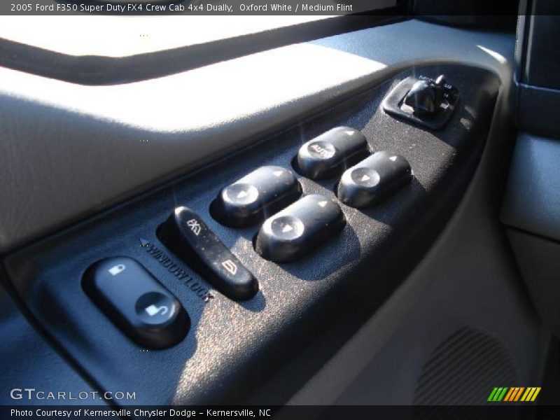 Oxford White / Medium Flint 2005 Ford F350 Super Duty FX4 Crew Cab 4x4 Dually