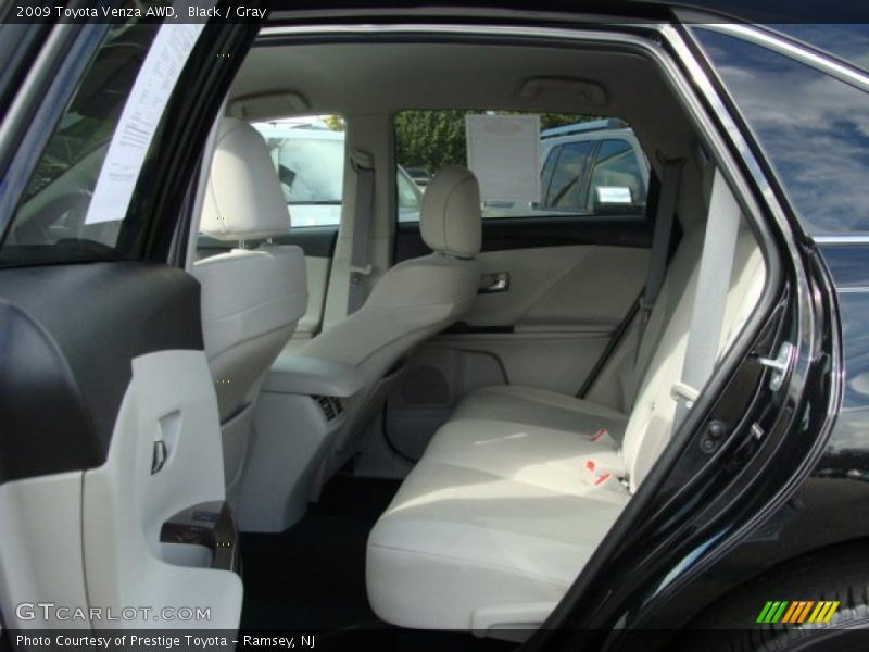 Black / Gray 2009 Toyota Venza AWD