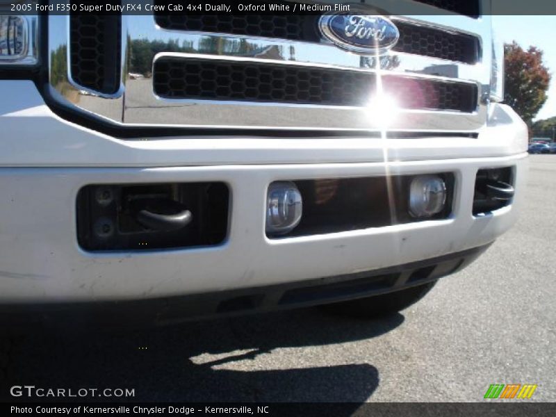 Oxford White / Medium Flint 2005 Ford F350 Super Duty FX4 Crew Cab 4x4 Dually