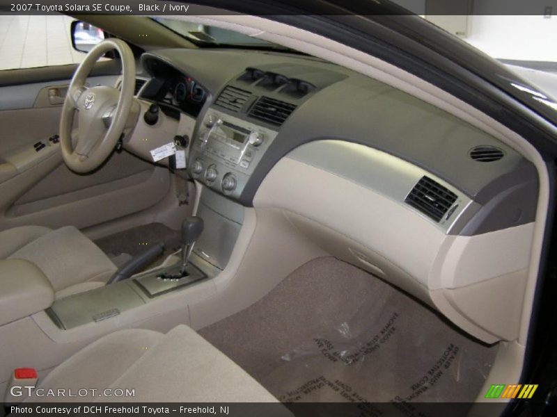 Black / Ivory 2007 Toyota Solara SE Coupe