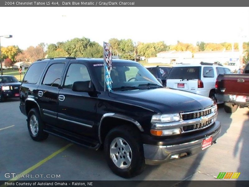 Dark Blue Metallic / Gray/Dark Charcoal 2004 Chevrolet Tahoe LS 4x4