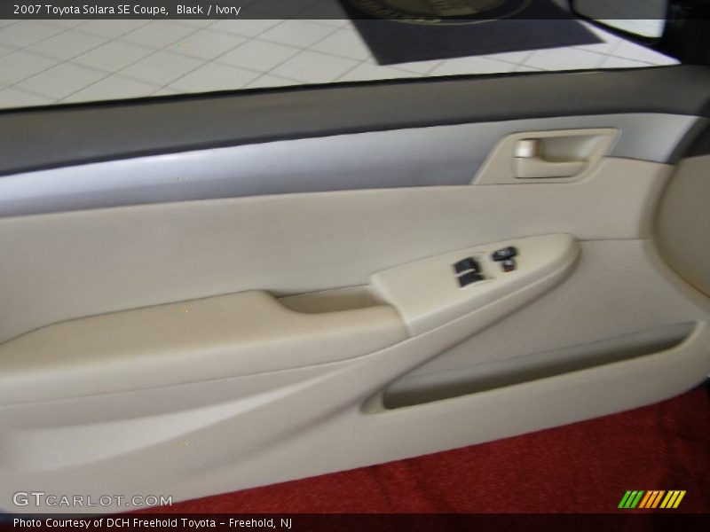 Black / Ivory 2007 Toyota Solara SE Coupe