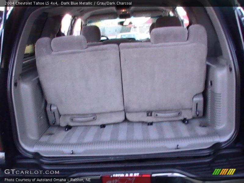 Dark Blue Metallic / Gray/Dark Charcoal 2004 Chevrolet Tahoe LS 4x4