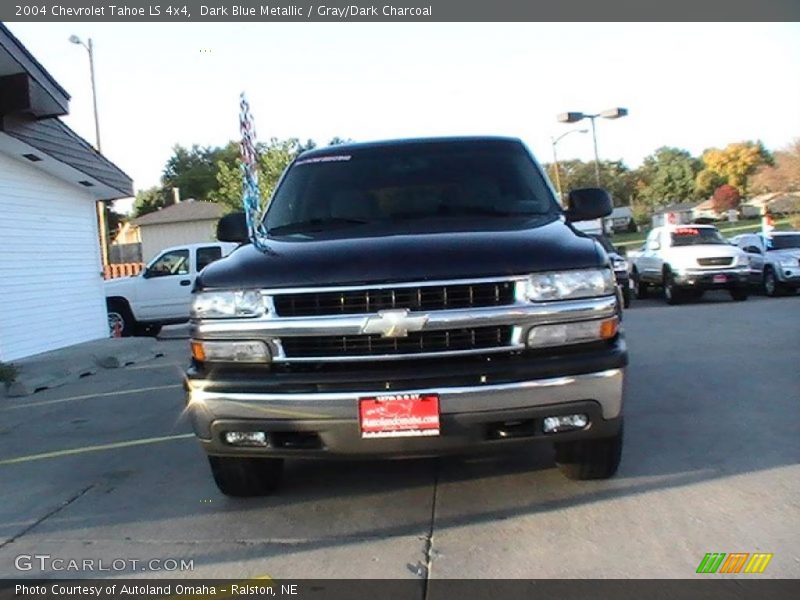 Dark Blue Metallic / Gray/Dark Charcoal 2004 Chevrolet Tahoe LS 4x4