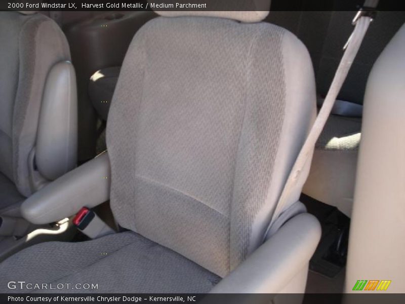 Harvest Gold Metallic / Medium Parchment 2000 Ford Windstar LX
