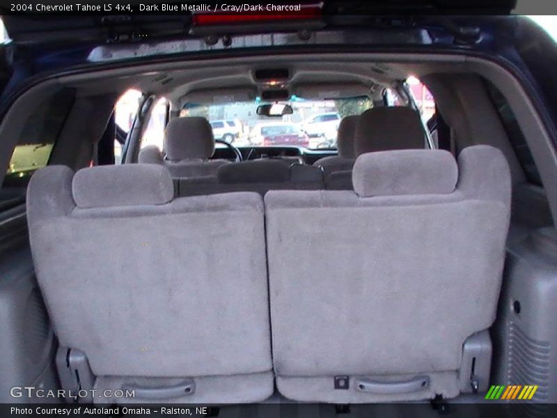 Dark Blue Metallic / Gray/Dark Charcoal 2004 Chevrolet Tahoe LS 4x4
