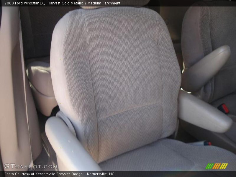 Harvest Gold Metallic / Medium Parchment 2000 Ford Windstar LX