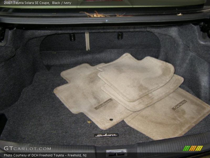 Black / Ivory 2007 Toyota Solara SE Coupe