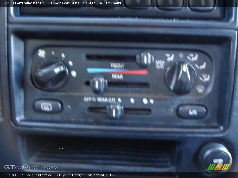 Harvest Gold Metallic / Medium Parchment 2000 Ford Windstar LX