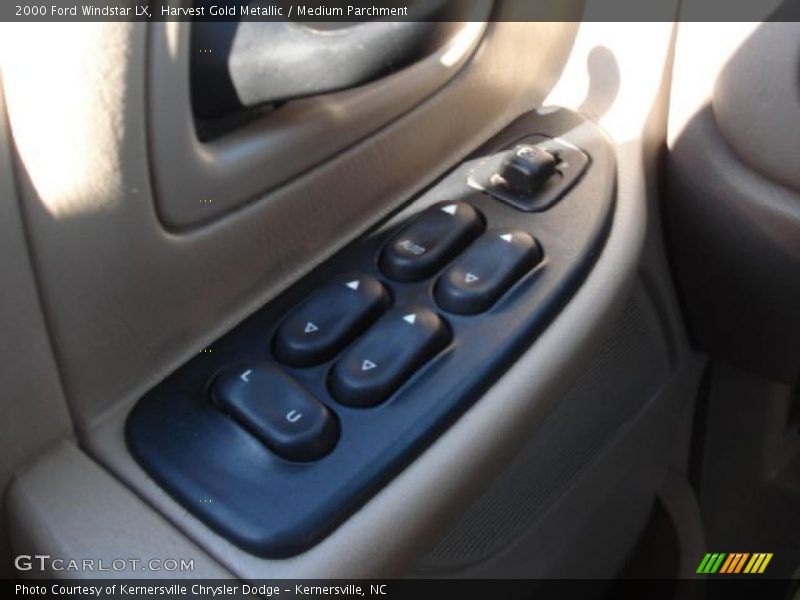 Harvest Gold Metallic / Medium Parchment 2000 Ford Windstar LX