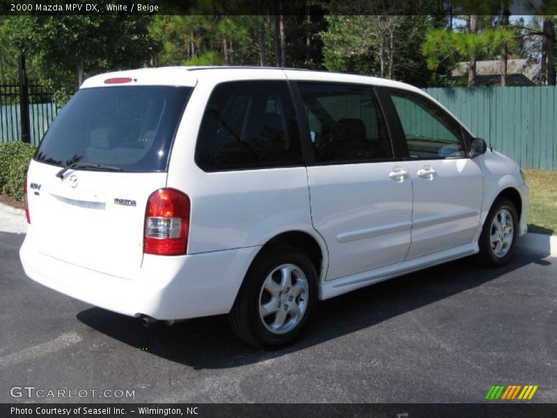 White / Beige 2000 Mazda MPV DX