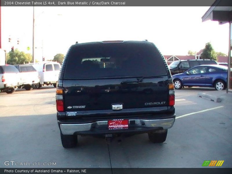 Dark Blue Metallic / Gray/Dark Charcoal 2004 Chevrolet Tahoe LS 4x4
