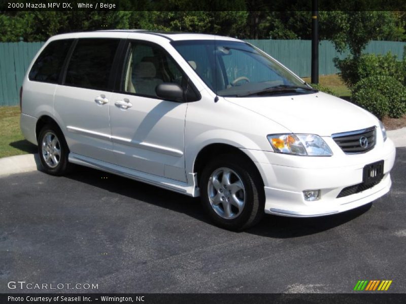 White / Beige 2000 Mazda MPV DX