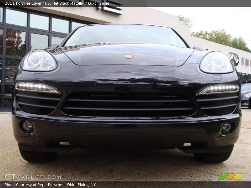 Jet Black Metallic / Luxor Beige 2011 Porsche Cayenne S
