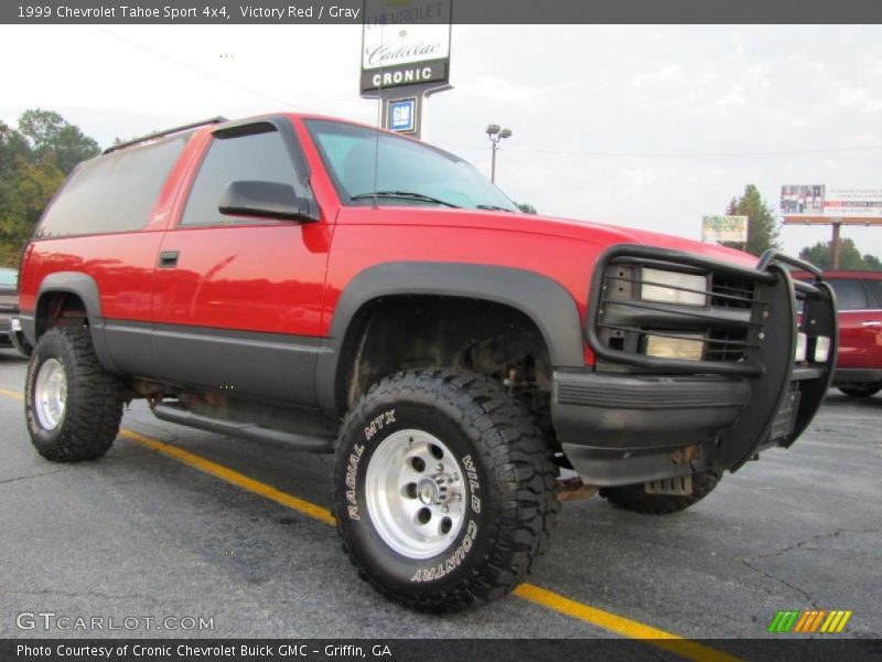 Victory Red / Gray 1999 Chevrolet Tahoe Sport 4x4