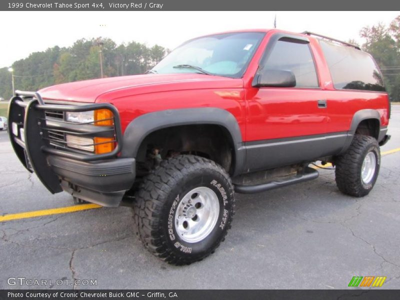Victory Red / Gray 1999 Chevrolet Tahoe Sport 4x4