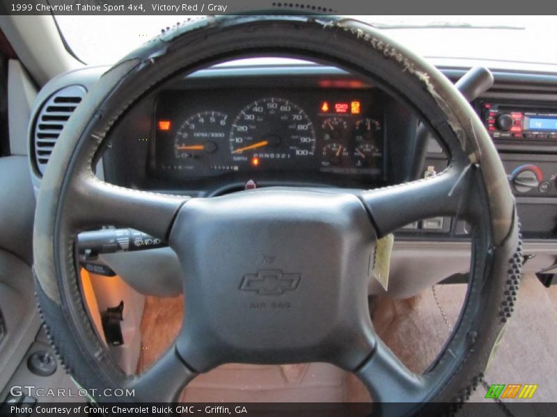 Victory Red / Gray 1999 Chevrolet Tahoe Sport 4x4