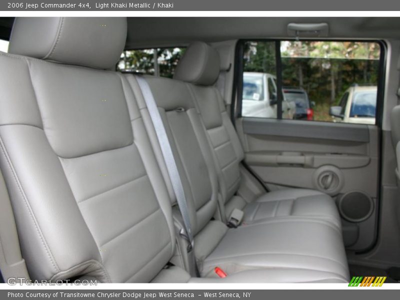 Light Khaki Metallic / Khaki 2006 Jeep Commander 4x4