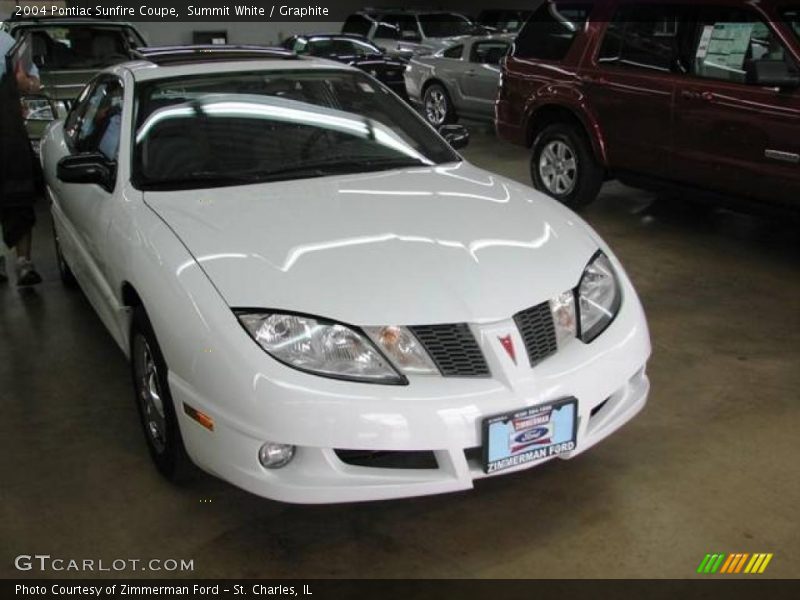 Summit White / Graphite 2004 Pontiac Sunfire Coupe