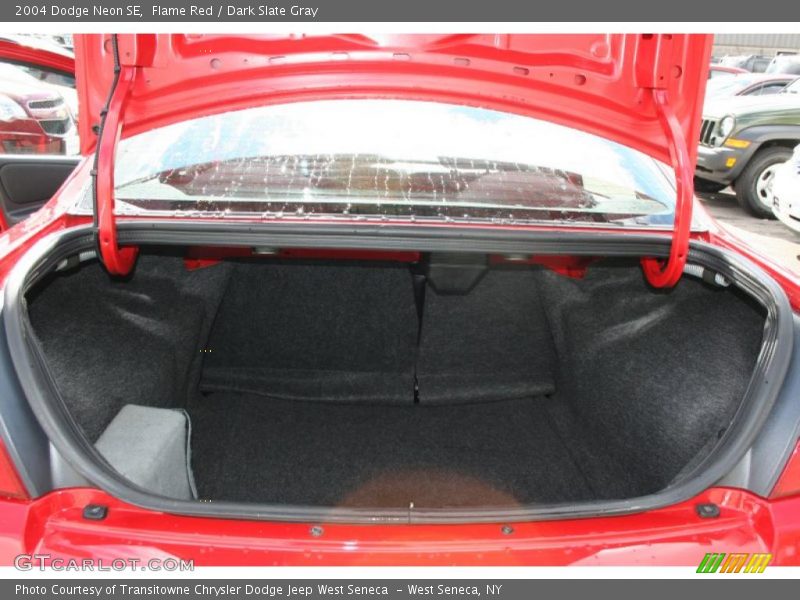  2004 Neon SE Trunk