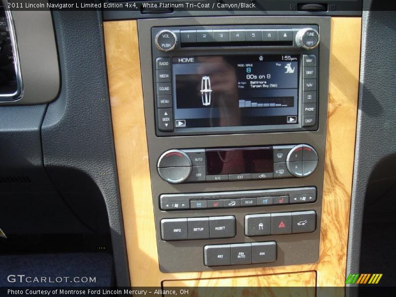 Controls of 2011 Navigator L Limited Edition 4x4