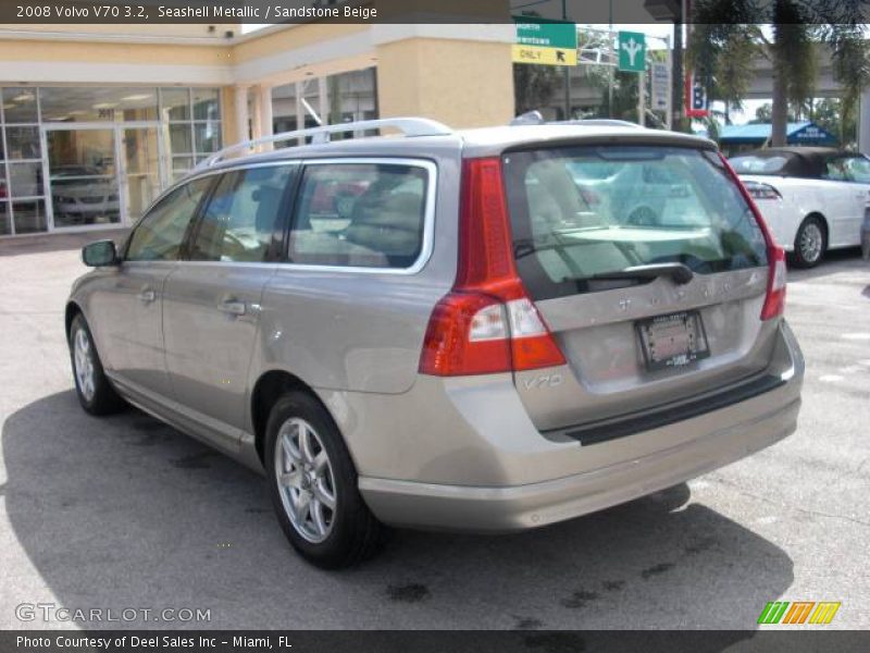 Seashell Metallic / Sandstone Beige 2008 Volvo V70 3.2
