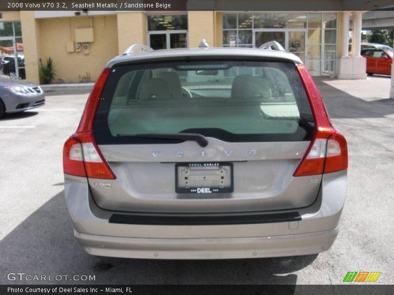 Seashell Metallic / Sandstone Beige 2008 Volvo V70 3.2