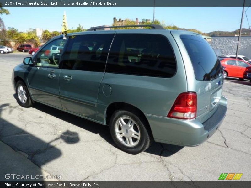 Light Tundra Metallic / Pebble Beige 2007 Ford Freestar SEL