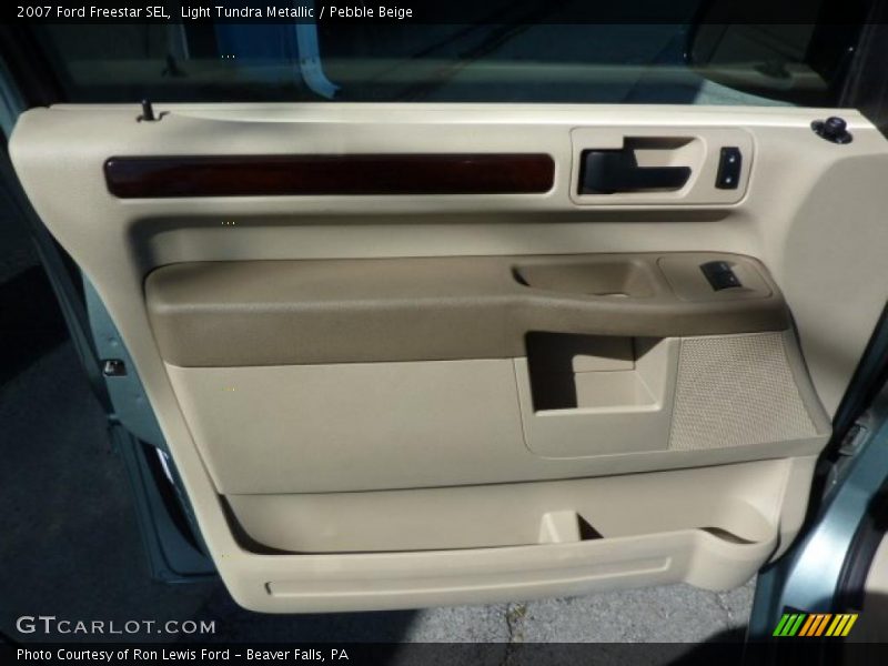 Light Tundra Metallic / Pebble Beige 2007 Ford Freestar SEL