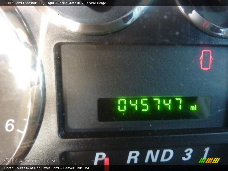 Light Tundra Metallic / Pebble Beige 2007 Ford Freestar SEL