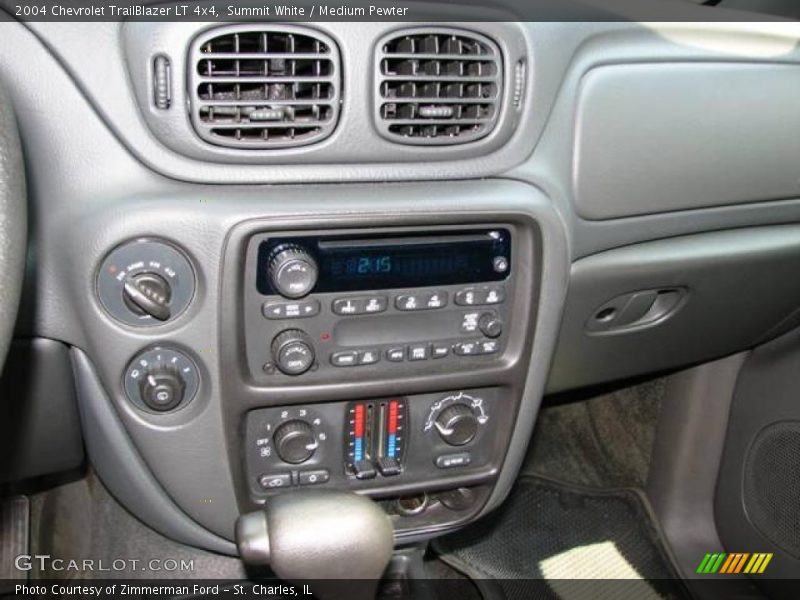 Summit White / Medium Pewter 2004 Chevrolet TrailBlazer LT 4x4
