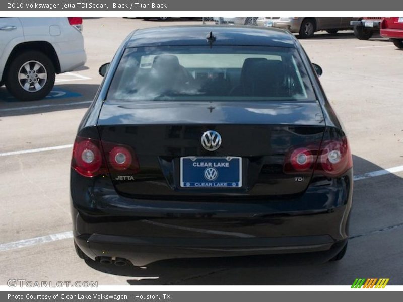Black / Titan Black 2010 Volkswagen Jetta TDI Sedan