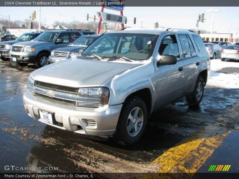 Silverstone Metallic / Light Cashmere 2004 Chevrolet TrailBlazer LS