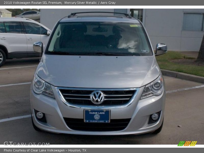 Mercury Silver Metallic / Aero Gray 2010 Volkswagen Routan SEL Premium