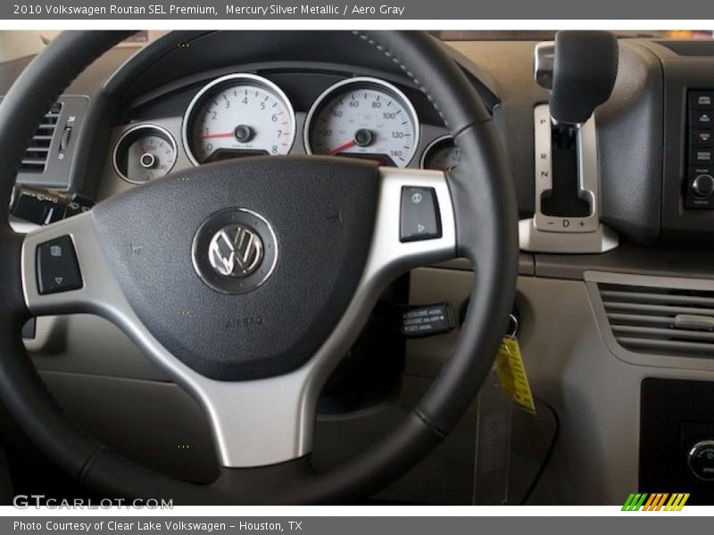  2010 Routan SEL Premium 6 Speed Automatic Shifter