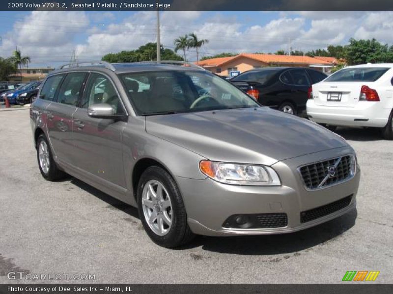 Seashell Metallic / Sandstone Beige 2008 Volvo V70 3.2