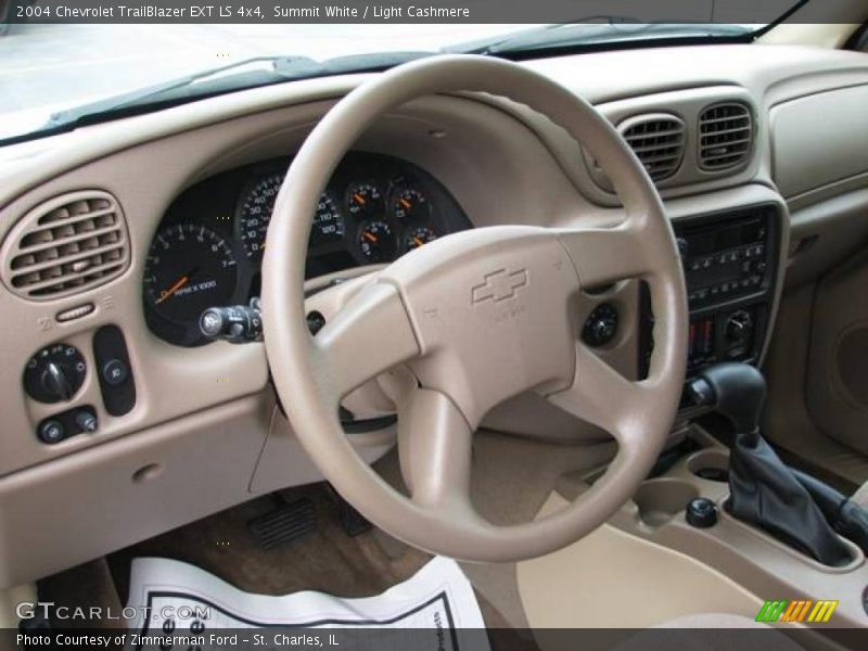 Summit White / Light Cashmere 2004 Chevrolet TrailBlazer EXT LS 4x4