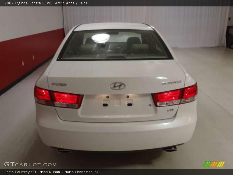 Arctic White / Beige 2007 Hyundai Sonata SE V6