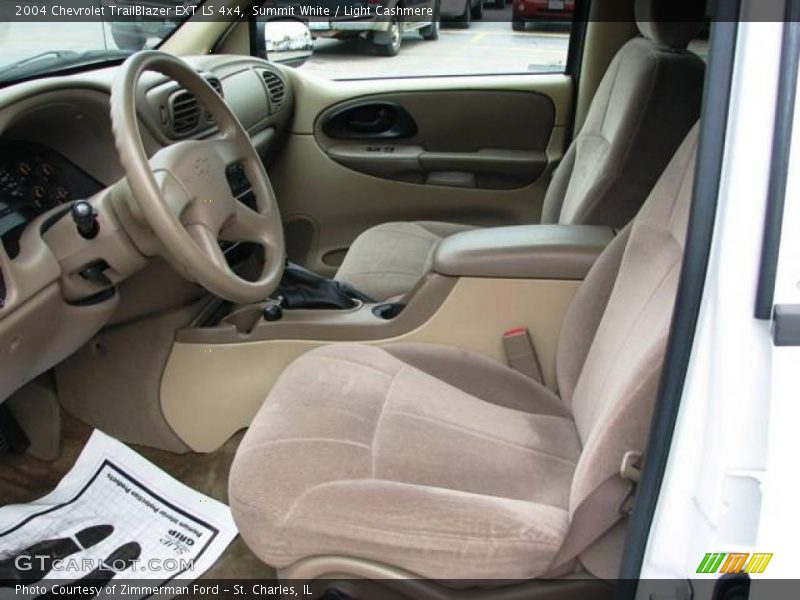 Summit White / Light Cashmere 2004 Chevrolet TrailBlazer EXT LS 4x4