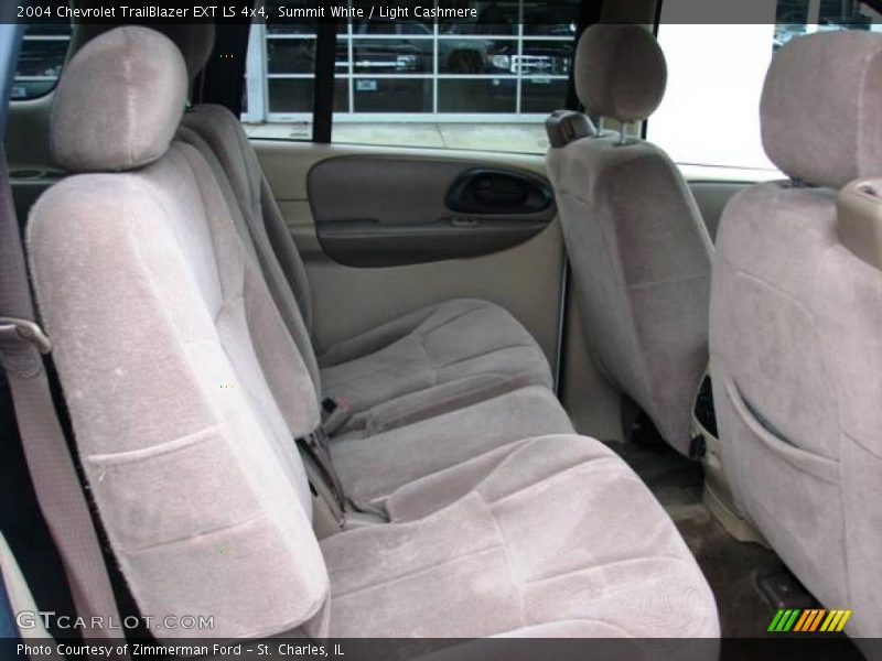 Summit White / Light Cashmere 2004 Chevrolet TrailBlazer EXT LS 4x4